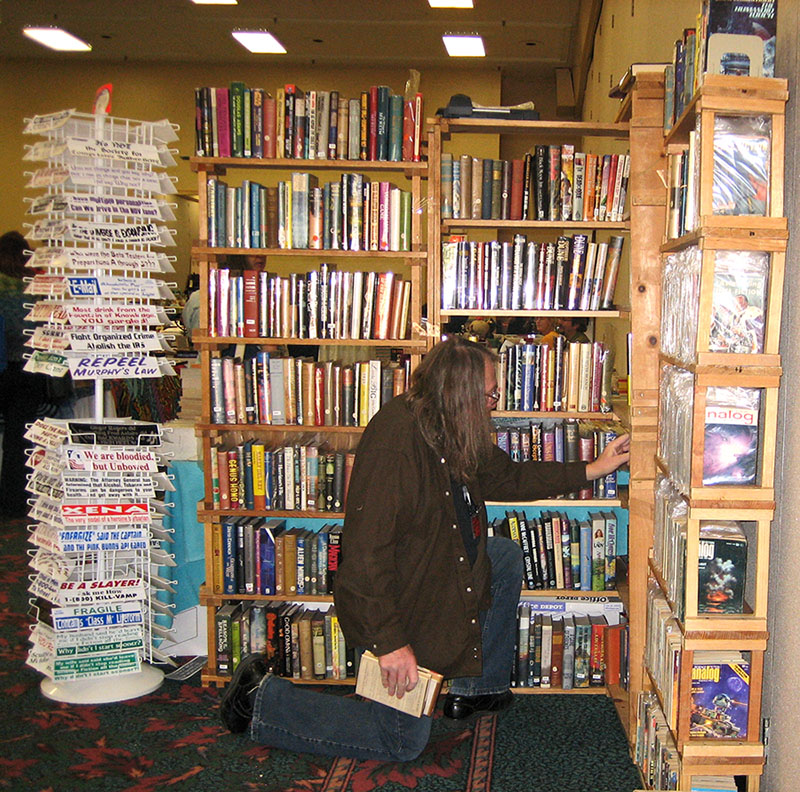 Ed Bryant in the Dealers' Room